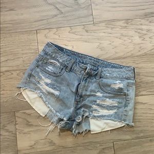 American eagle ripped denim shorts, size 6